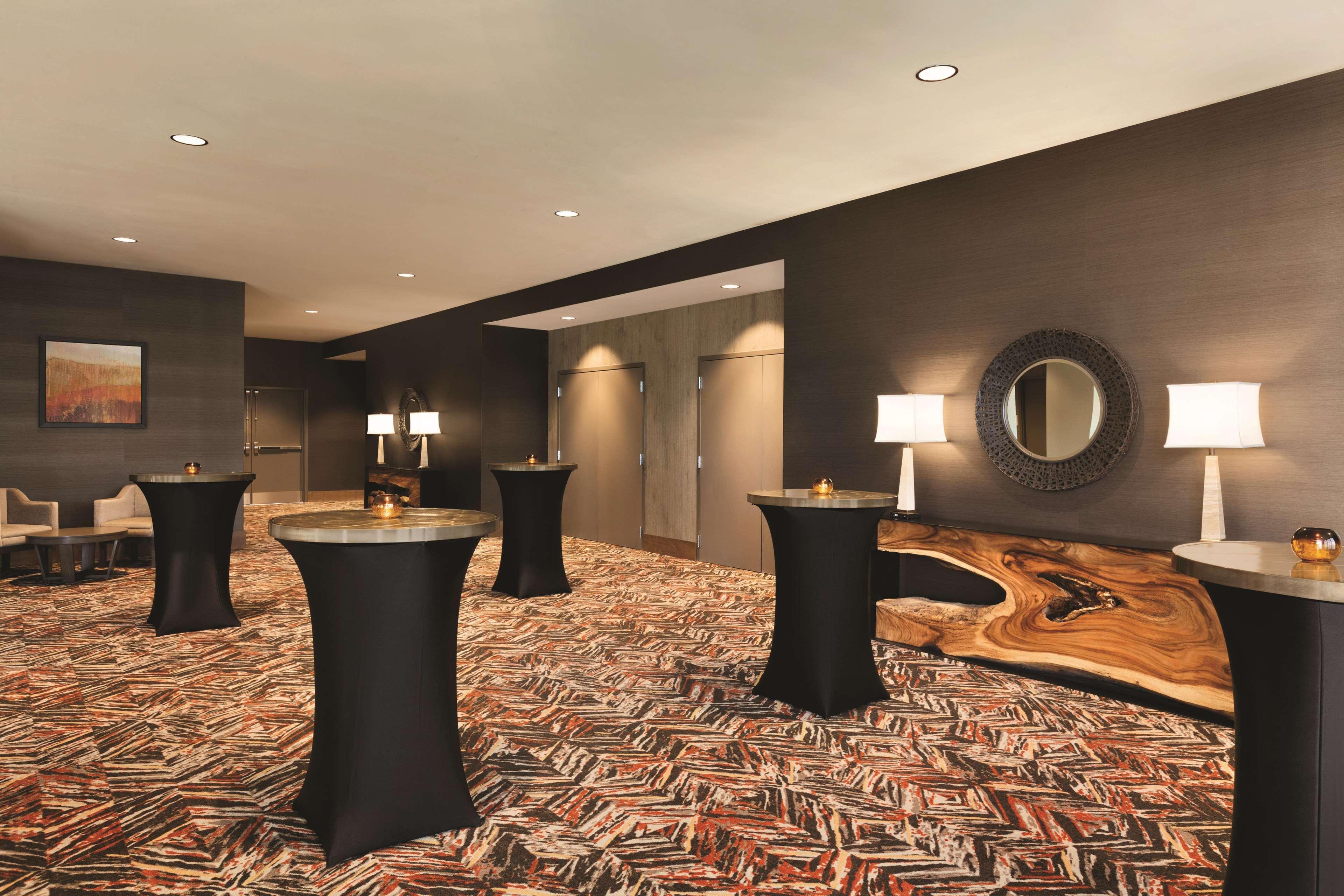 Hyatt Regency Phoenix Downtown - No Destination Fees Extérieur photo