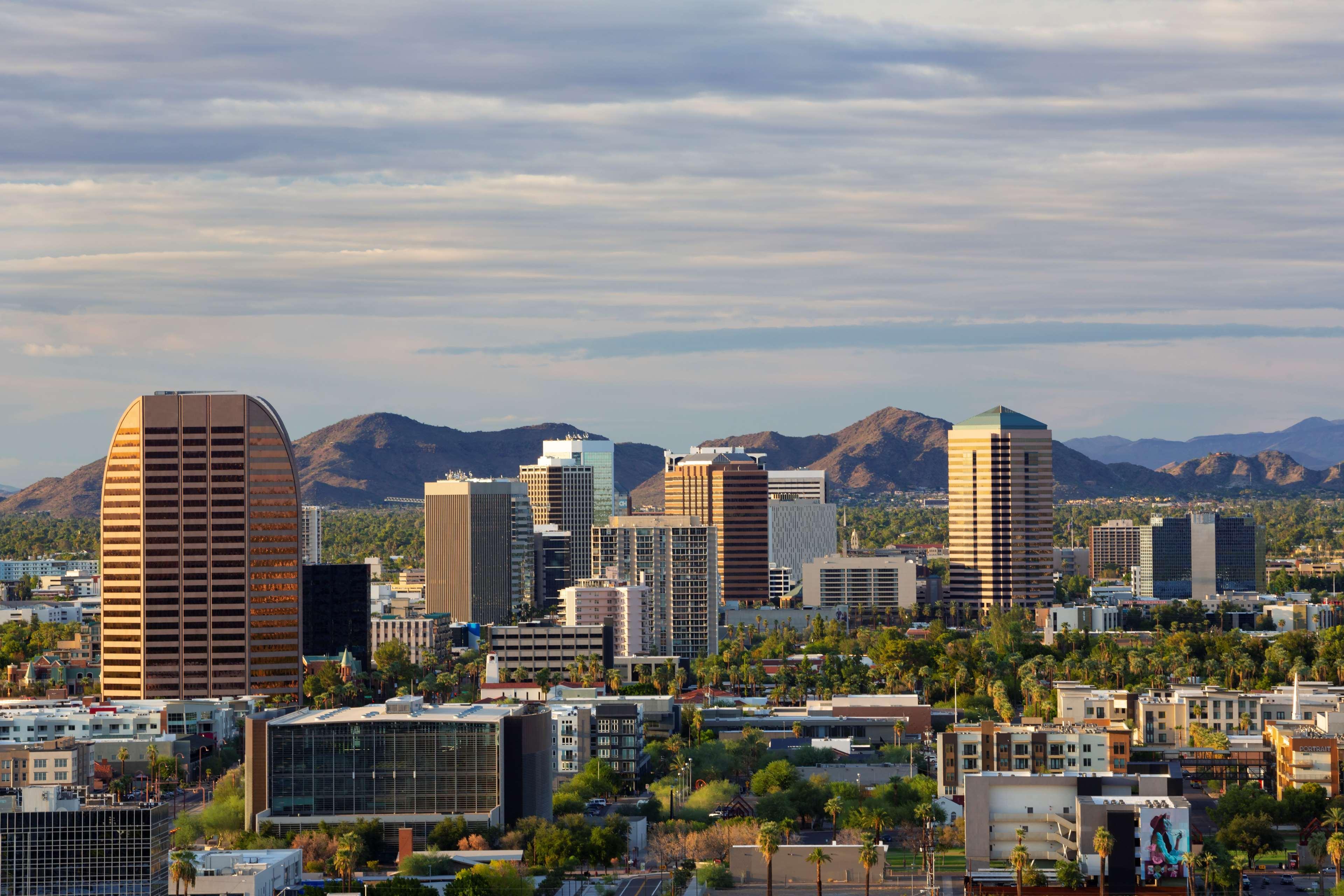 Hyatt Regency Phoenix Downtown - No Destination Fees Extérieur photo