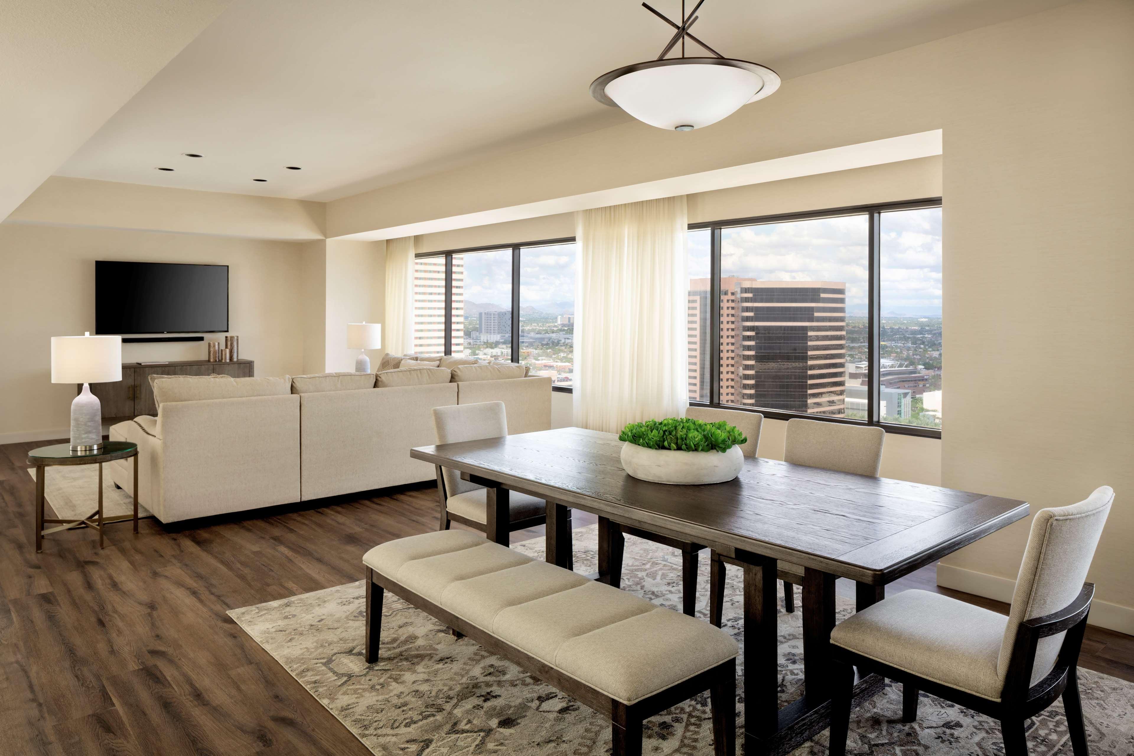 Hyatt Regency Phoenix Downtown - No Destination Fees Extérieur photo